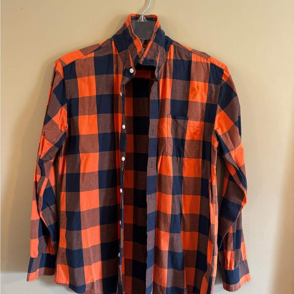 Amazon Essentials Orange and Black Casual Button Down Shirt